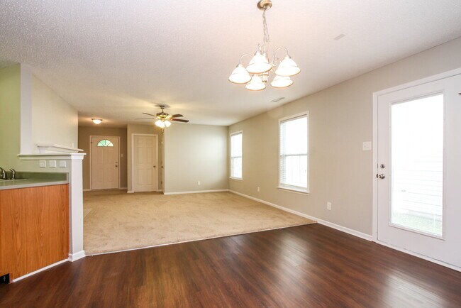 Building Photo - 14384 Black Farm Dr