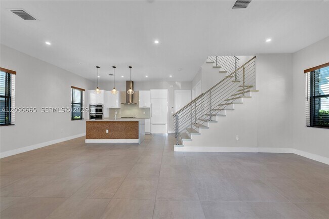 Foto del edificio - 8217 NW 46th St