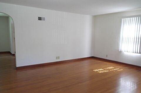 Foto del edificio - 310 Avondale Avenue