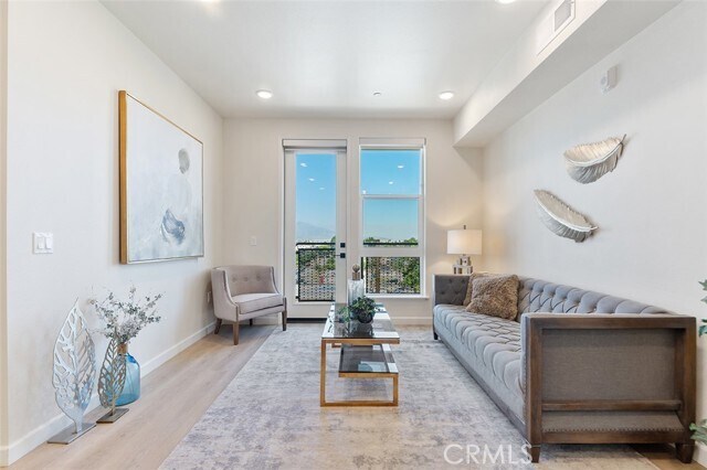 Foto principal - 4064 Live Oak Ave