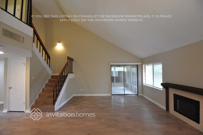 Building Photo - 126 W York Ct