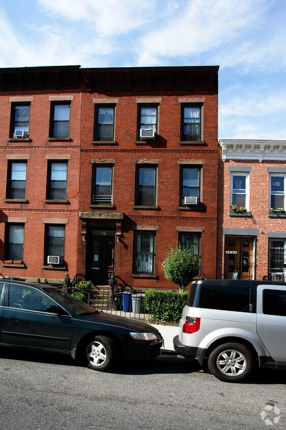 Building Photo - 362 13th St