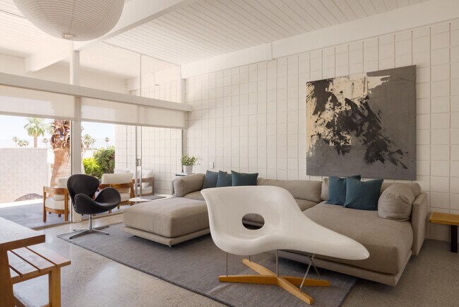 Foto del edificio - 483 Sandpiper St