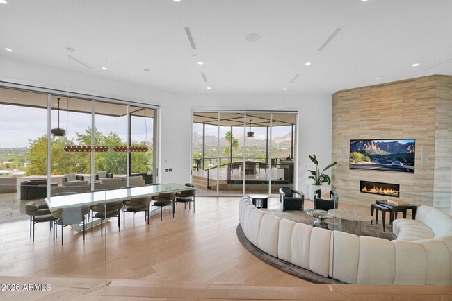 Foto del edificio - 5632 Camelback Canyon Dr