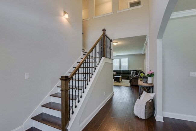 Foto del edificio - 4042 Ellington Dr