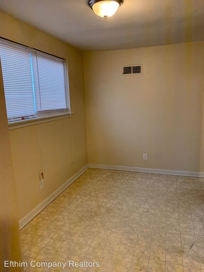 Foto del edificio - 5605-5617 Bischoff Ave
