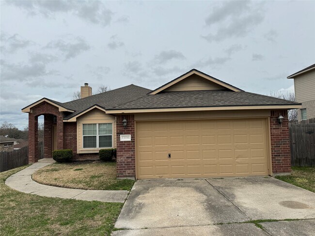 Foto del edificio - 13196 Miller Ln