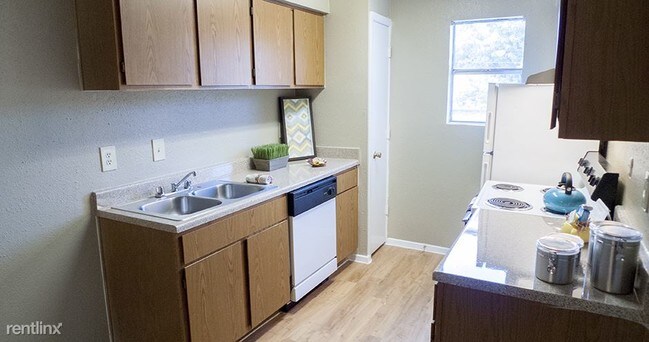 Foto del edificio - 12635 Tidwell Rd