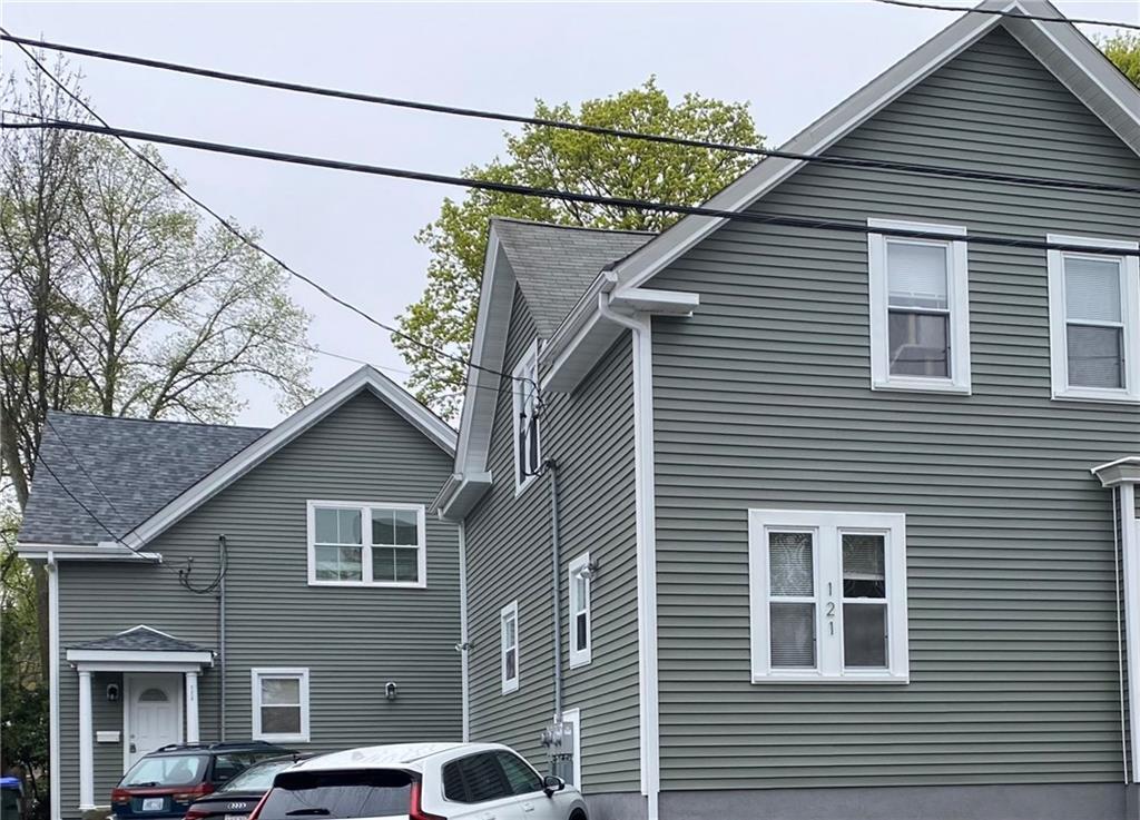 Primary Photo - 121 Burlington St