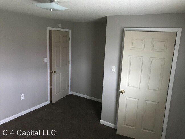 Foto del edificio - 258-260 Southampton Dr