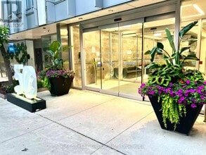 Building Photo - 50 McCaul St