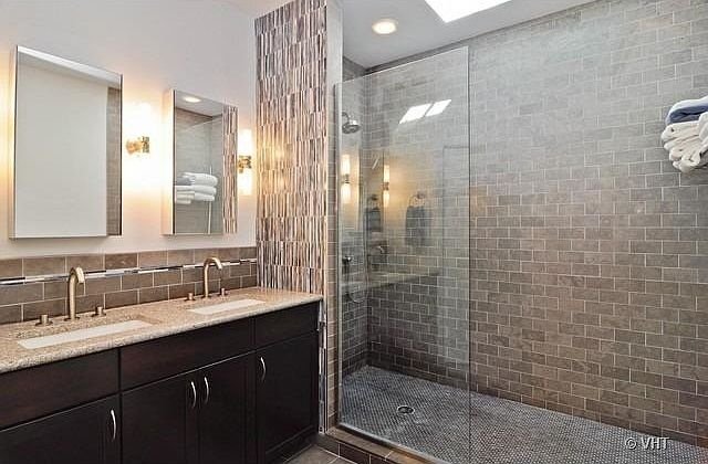 Photo - 2429 N Clybourn Ave (Chicago, IL)