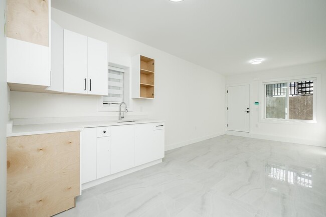 Building Photo - Basement-19XX 168ST STREET