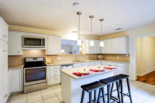 Foto del edificio - 14223 Woodnook Dr
