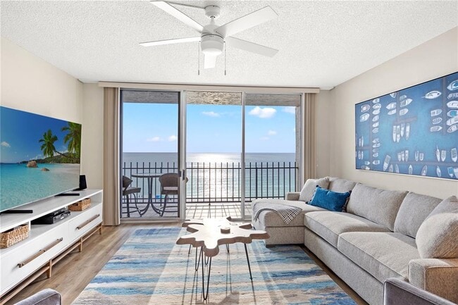 Foto del edificio - 1212 Benjamin Franklin Dr