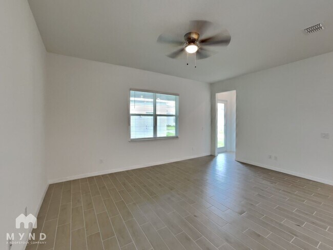Building Photo - 762 Middleton St