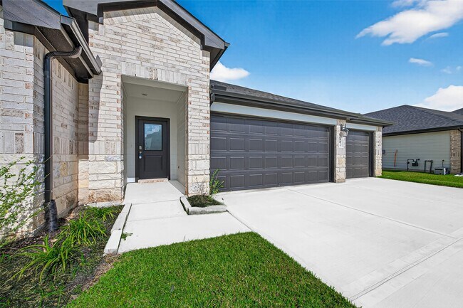 Foto del edificio - 4312 Rustling Aspen Dr