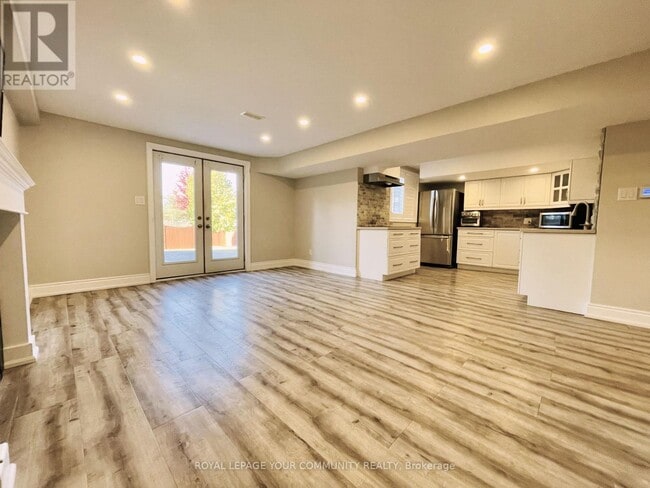 Photo du bâtiment - 996 Booth Ave