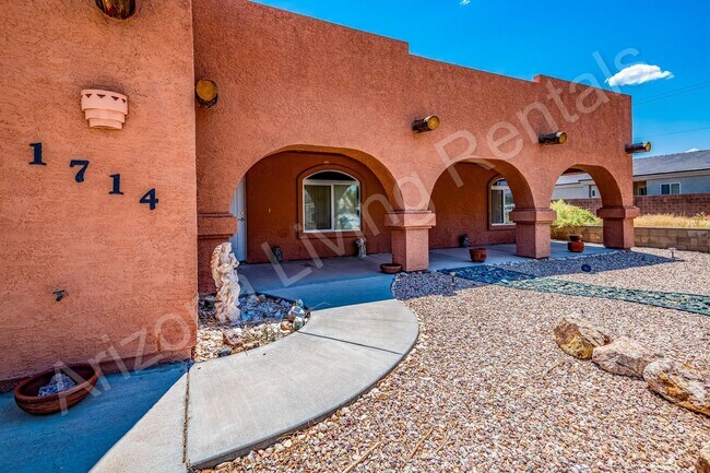 Foto del edificio - BEAUTIFUL SOUTHWEST HOME