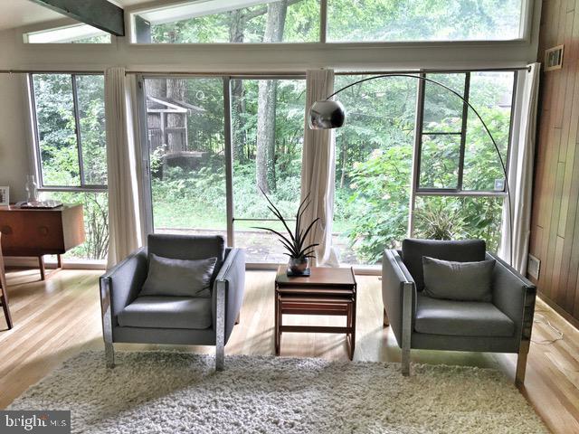 Foto principal - 8301 Melody Ct