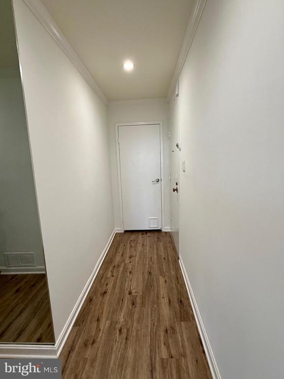 Foto del edificio - 9701 Fields Rd