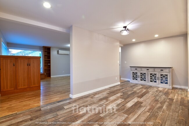 Building Photo - 8839 Densmore Ave N