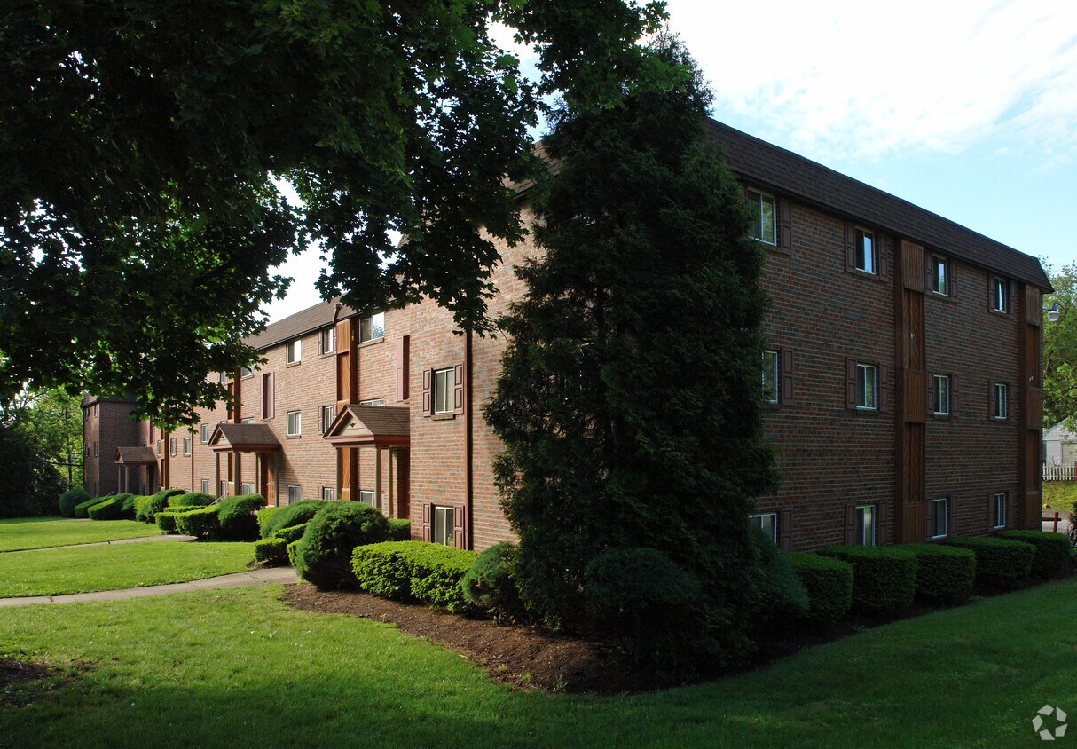 Foto del edificio - Hunter's Run Apartments