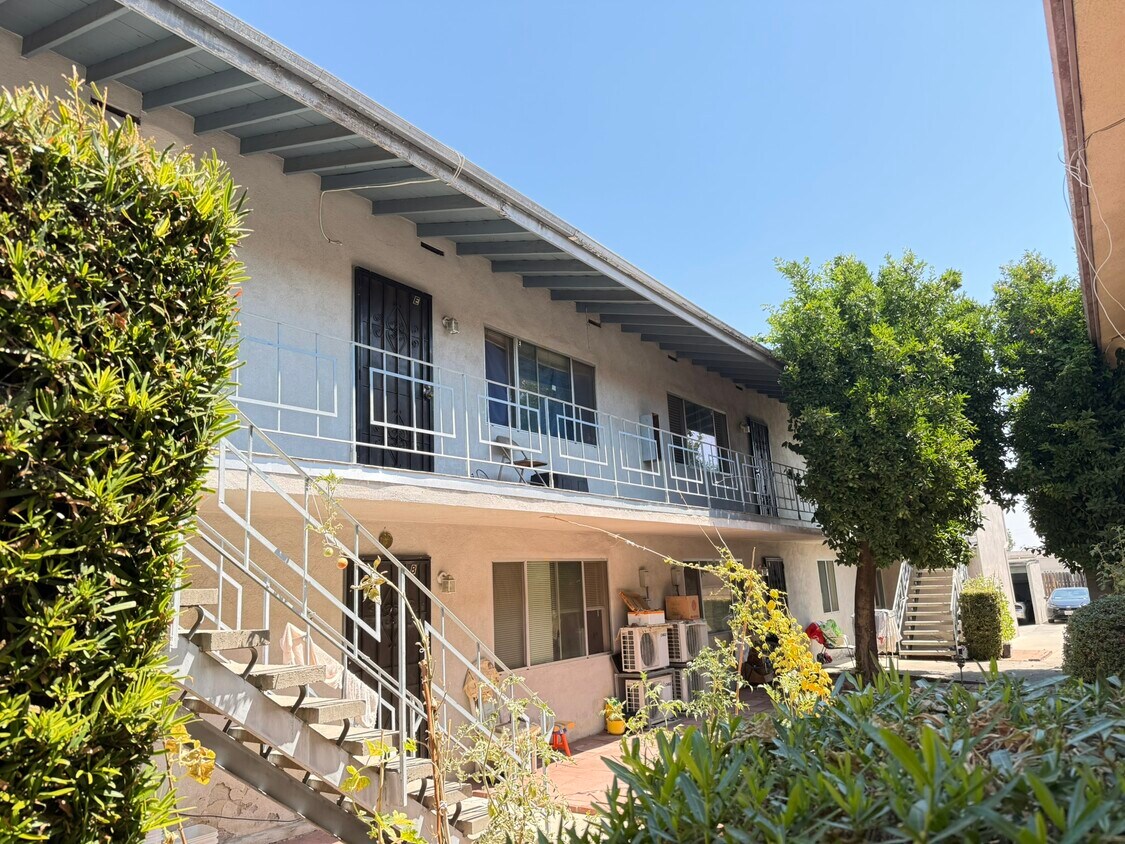 Foto principal - 1330 Stevens Ave