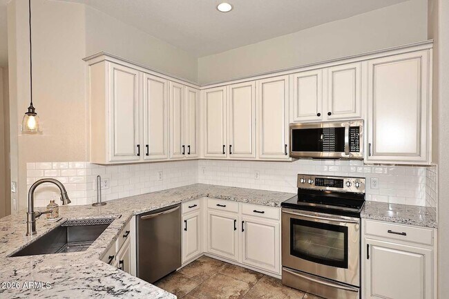 Foto del edificio - 26628 N 41st St