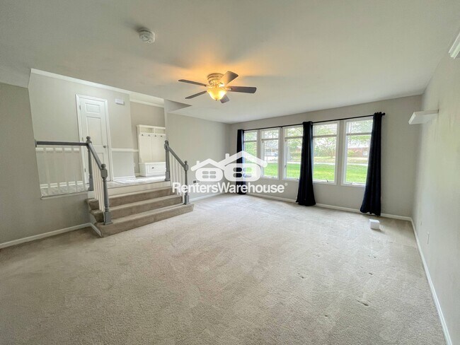 Foto del edificio - 452 Suburban Pkwy