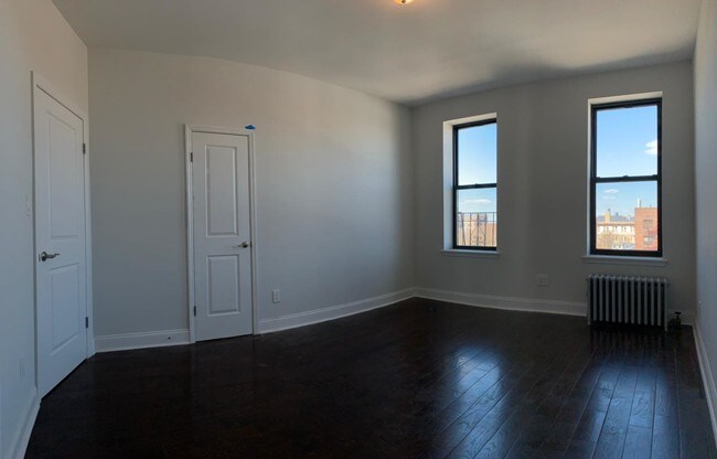 Building Photo - 218 74th St