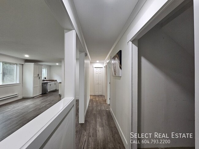 Building Photo - 33900 Mayfair Ave