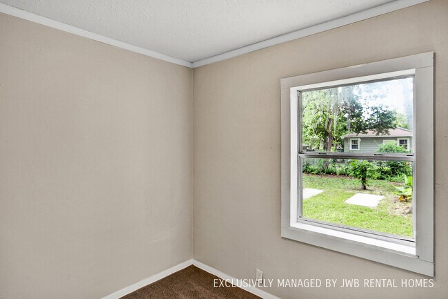 Building Photo - 3112 Rosselle St