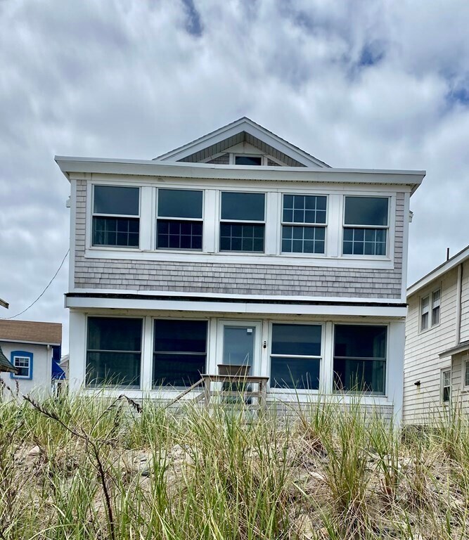 26 Beach Ave, Hull, MA 02045 House Rental in Hull, MA