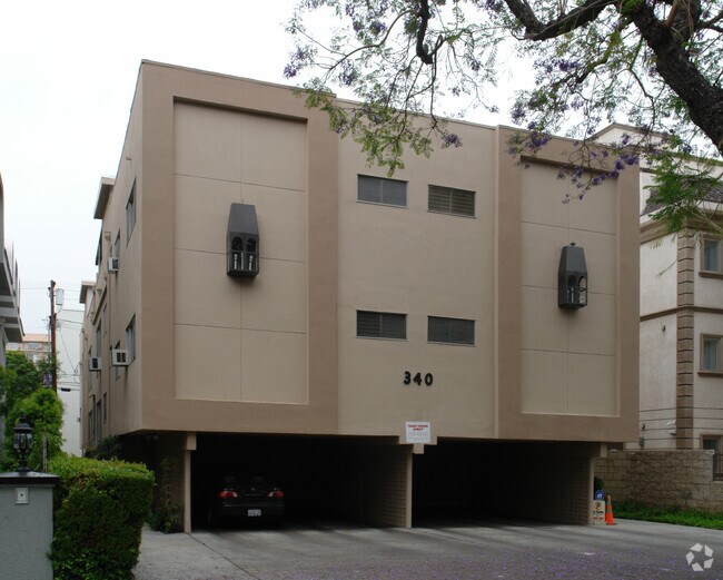 Foto del edificio - 340 N Palm Dr