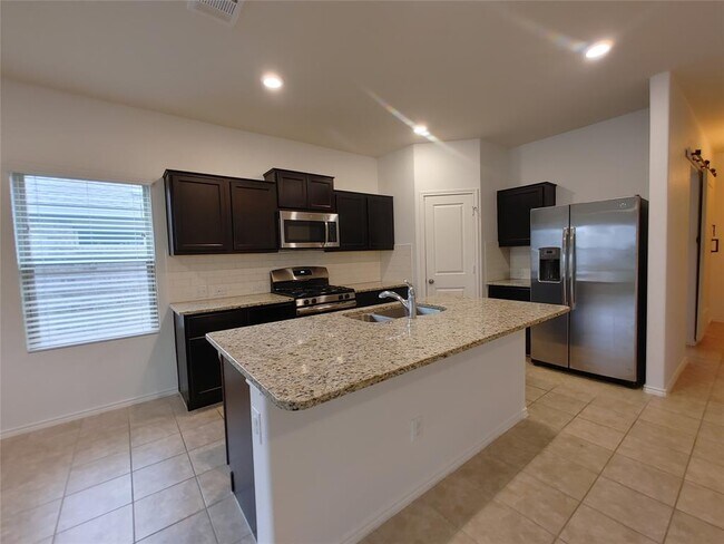 Building Photo - 21609 Windmill Ranch Ave