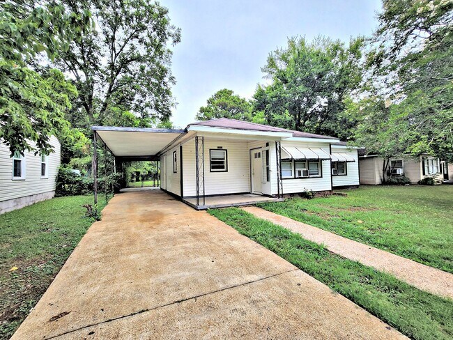 Foto del edificio - Decatur 3BR House