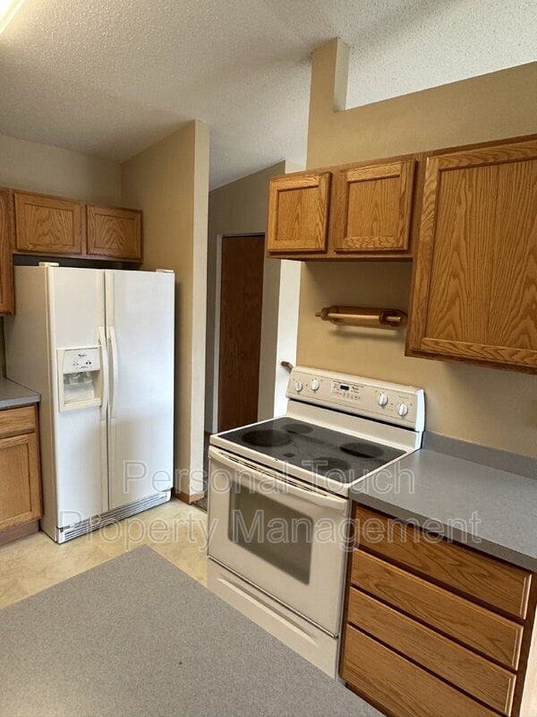 Foto del edificio - 2571 Amber Valley Ct