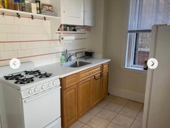 Building Photo - 28 Temple St