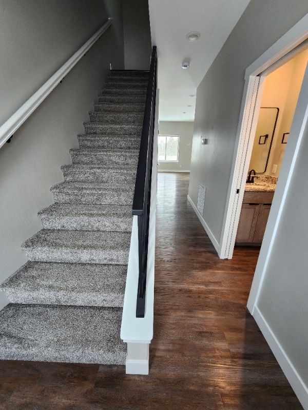 Foto del edificio - 160 Dayspring Loop