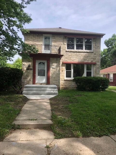 Primary Photo - 4934 W. Vienna Avenue - 2 Bedroom Upper