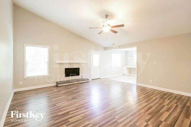 Foto del edificio - 939 Dickens Rd NW