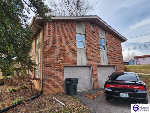 Building Photo - 1004 Pawnee Dr