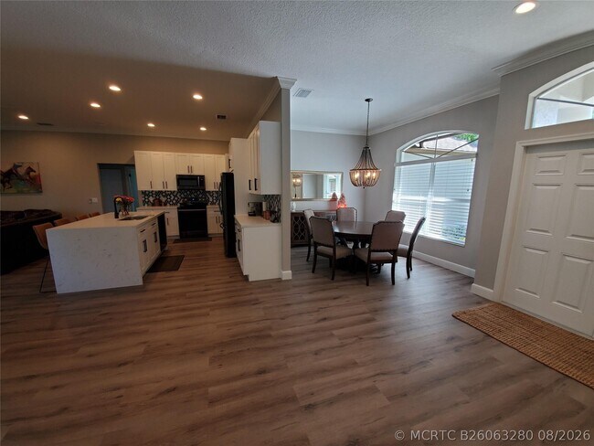 Foto del edificio - 13917 Sheffield Ct