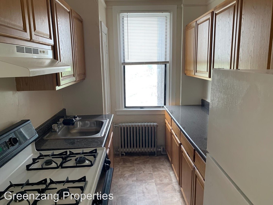Primary Photo - 1021 N 63rd St