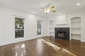 Foto del edificio - 1022 Greenwood Ave NE