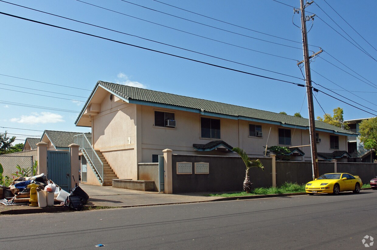 Building Photo - 94-1021-94-1029 Kahuamoku St