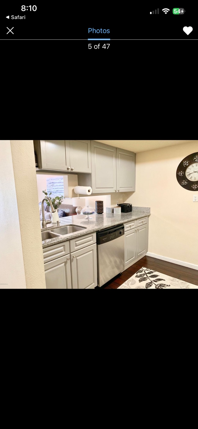 Building Photo - 6551 La Mirada Dr W