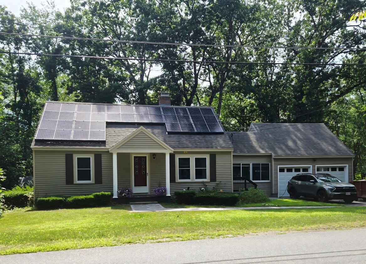 Primary Photo - 33 White St