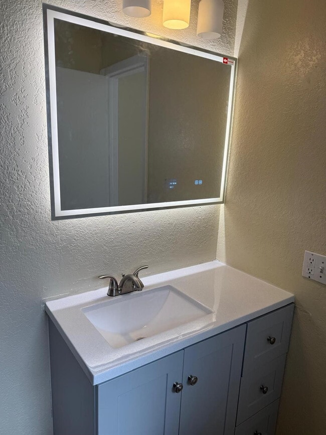 Building Photo - 4524 SW 54th St